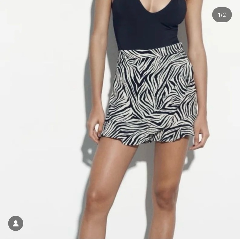 Zara Black and White Zebra Print Shorts Skort